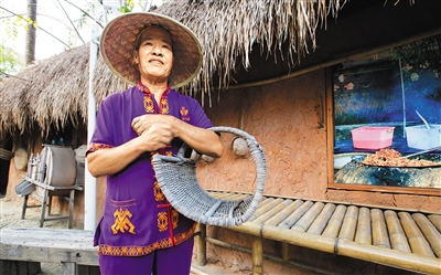 海南中南部山岭重重,黎家人深居其中.